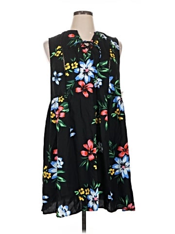 Old Navy Casual Dress (view 1)