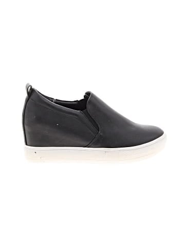 Wanted Sneakers (view 1)