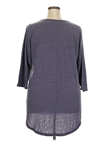 Torrid 3/4 Sleeve T-Shirt (view 2)