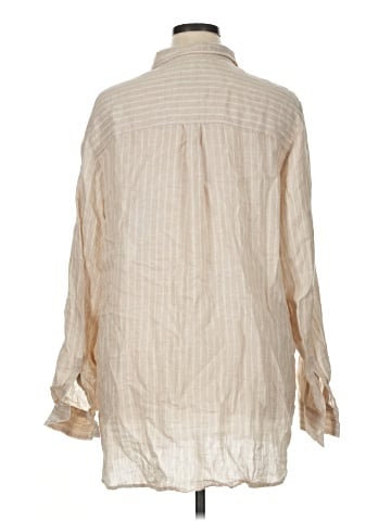 Gap Long Sleeve Button-Down Shirt (view 2)
