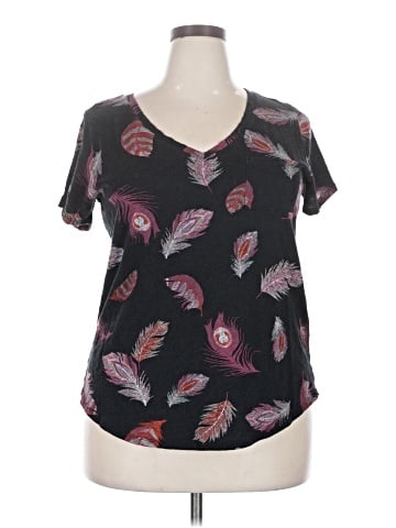Torrid Short Sleeve T-Shirt (view 1)