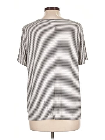 Old Navy Short Sleeve T-Shirt (view 2)