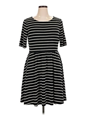 Apt. 9 Casual Dress (view 1)