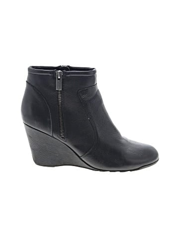 Kenneth Cole REACTION Ankle Boots (view 1)