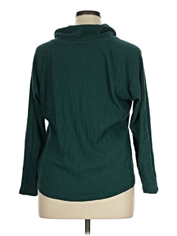 Croft & Barrow Turtleneck Sweater (view 2)
