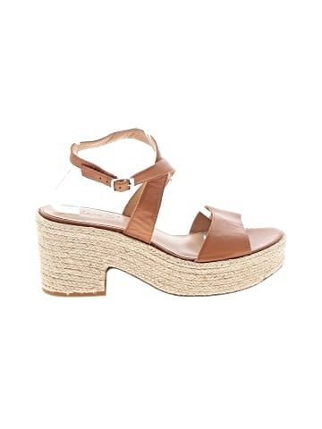 Splendid Wedges (view 1)