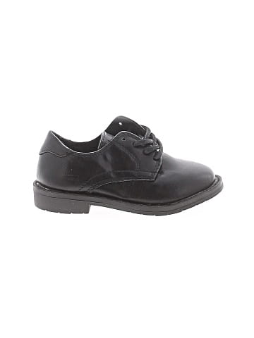 The Children's Place Dress Shoes (view 1)
