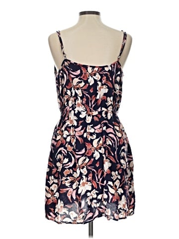 Market and Spruce Casual Dress (view 2)