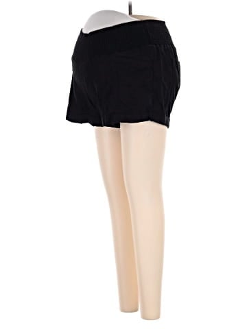 Old Navy - Maternity Shorts (view 1)