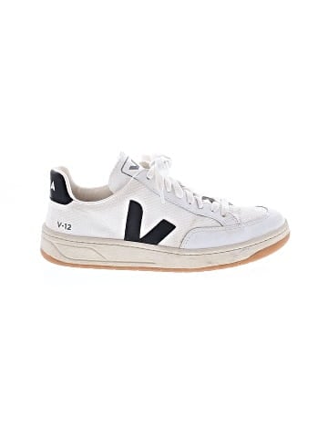 VEJA Sneakers (view 1)