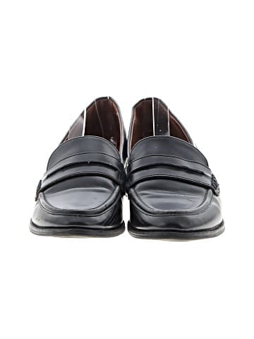 Universal Thread Flats (view 2)