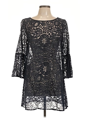 Elizabeth and James 3/4 Sleeve Blouse (view 1)