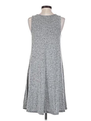 Old Navy Casual Dress (view 2)