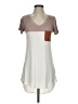 How Cute! Color Block Ivory Short Sleeve T-Shirt Size S - photo 1
