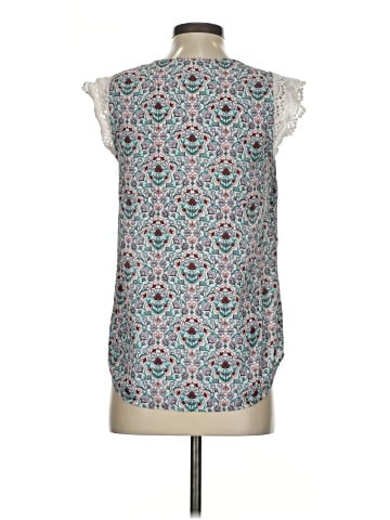 DR2 Sleeveless Blouse (view 2)