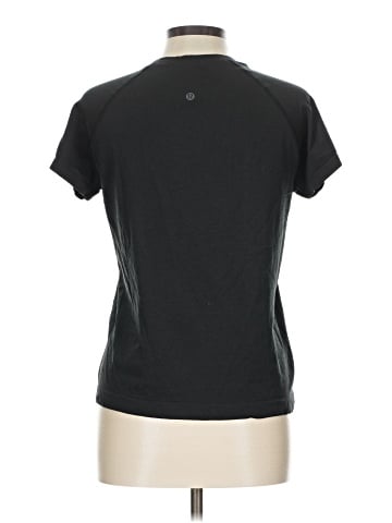 Lululemon Athletica Short Sleeve T-Shirt (view 2)