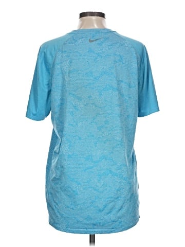 Nike Active T-Shirt (view 2)