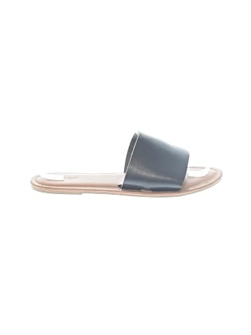 Universal Thread Sandals (view 1)