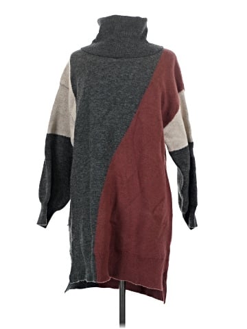 Blu Pepper Casual Dress (view 1)