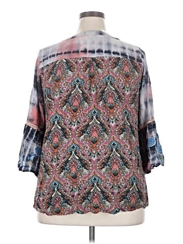 Calessa 3/4 Sleeve Blouse (view 2)
