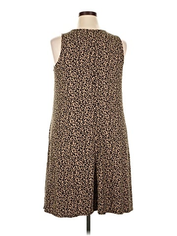 Old Navy Casual Dress (view 2)