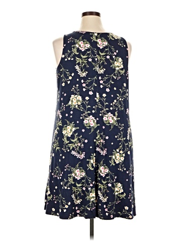 Old Navy Casual Dress (view 2)