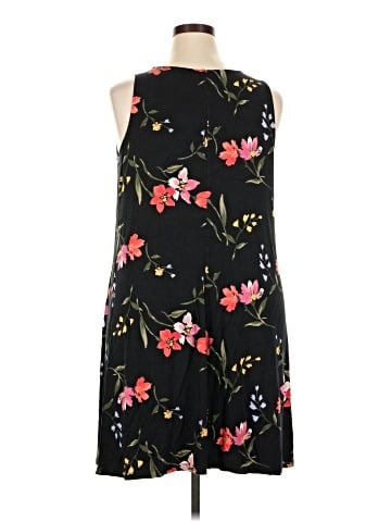 Old Navy Casual Dress (view 2)