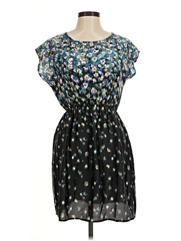 Emmelee Casual Dress (view 1)