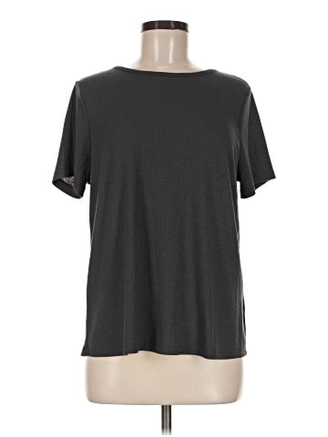 Old Navy Active T-Shirt (view 1)