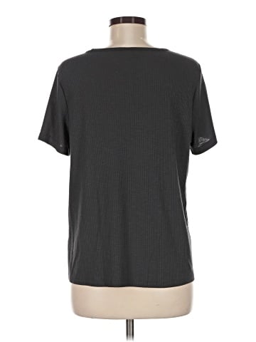 Old Navy Active T-Shirt (view 2)