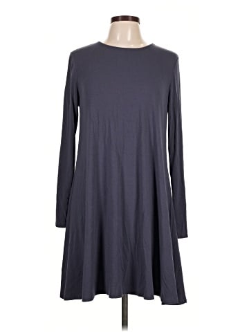 Old Navy Casual Dress (view 1)