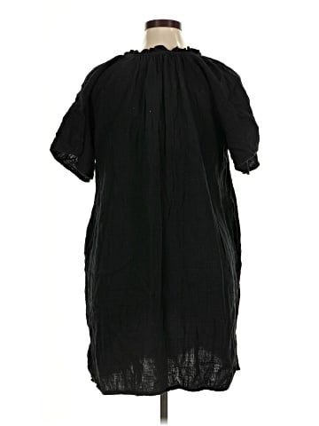 Old Navy Casual Dress (view 2)