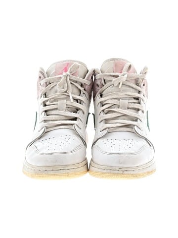 Air Jordan Sneakers (view 2)