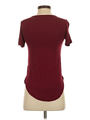 Charlotte Russe Short Sleeve T-Shirt (view 2)