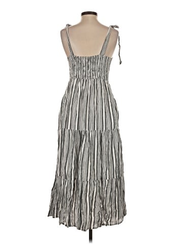 Old Navy Casual Dress (view 2)