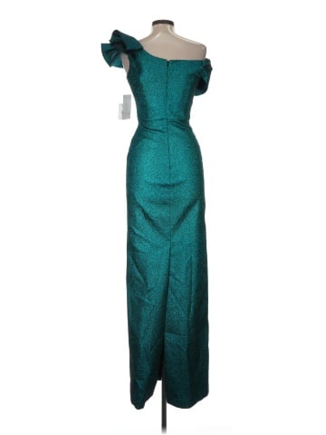 Teri Jon by Rickie Freeman Cocktail Dress (view 2)