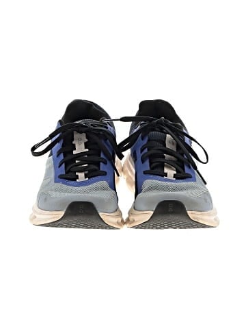 On Cloud Sneakers (view 2)