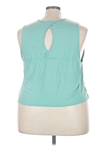 The North Face Active T-Shirt (view 2)
