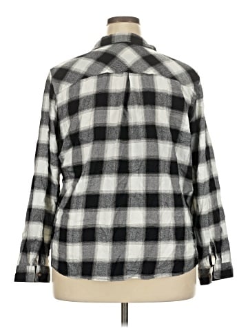 Maurices 3/4 Sleeve Button-Down Shirt (view 2)