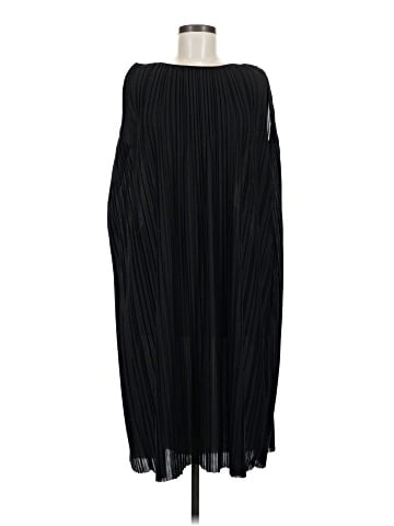 Uniqlo Casual Dress (view 1)