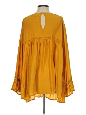 Unbranded 3/4 Sleeve Blouse (view 2)