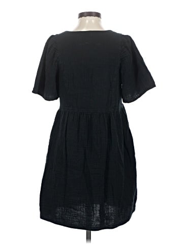 Old Navy Casual Dress (view 2)