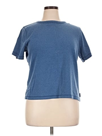 Lizwear by Liz Claiborne Short Sleeve T-Shirt (view 1)
