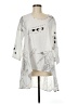 Comfy U.S.A. Silver 3/4 Sleeve Blouse Size M - photo 1