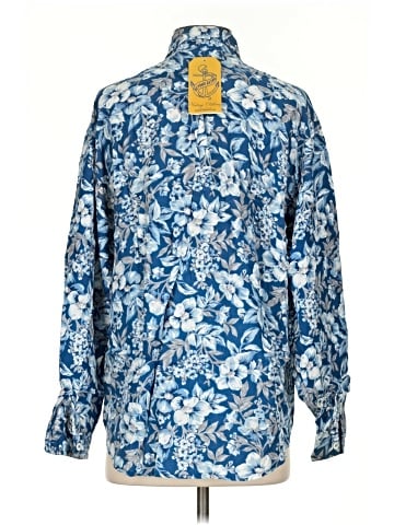 Lizwear by Liz Claiborne Long Sleeve Button-Down Shirt (view 2)