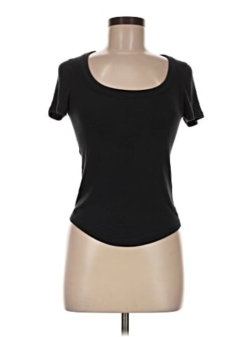 Lululemon Athletica Short Sleeve T-Shirt (view 1)