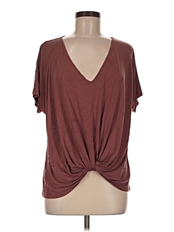 Charlotte Russe Short Sleeve T-Shirt (view 1)
