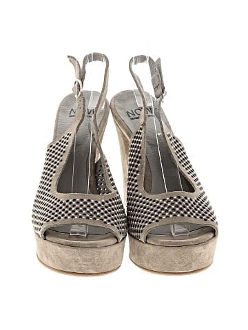 Now Heels (view 2)