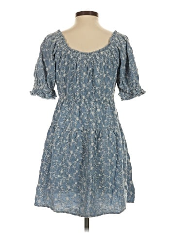 Old Navy Casual Dress (view 2)