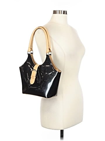 Beijo Shoulder Bag (view 2)
